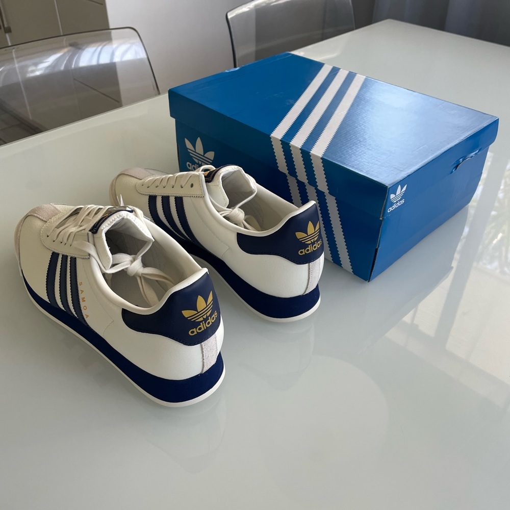 Adidas Samoa Sneakers White and Blue US12 JQ0047 - Picture 5 of 5